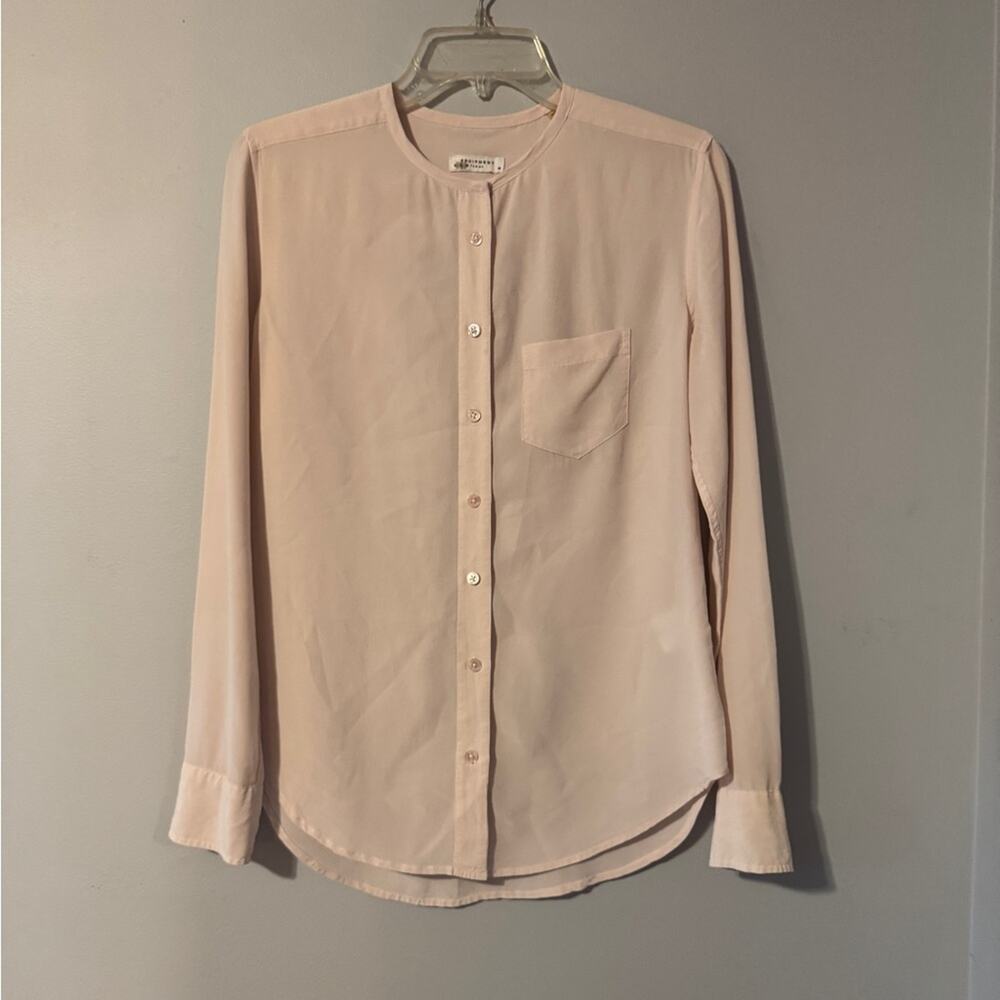 Equipment Light Pink 100% Silk Button Down Shirt size medium